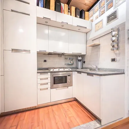 Apartman Charming In The Navigli District - 4 People
